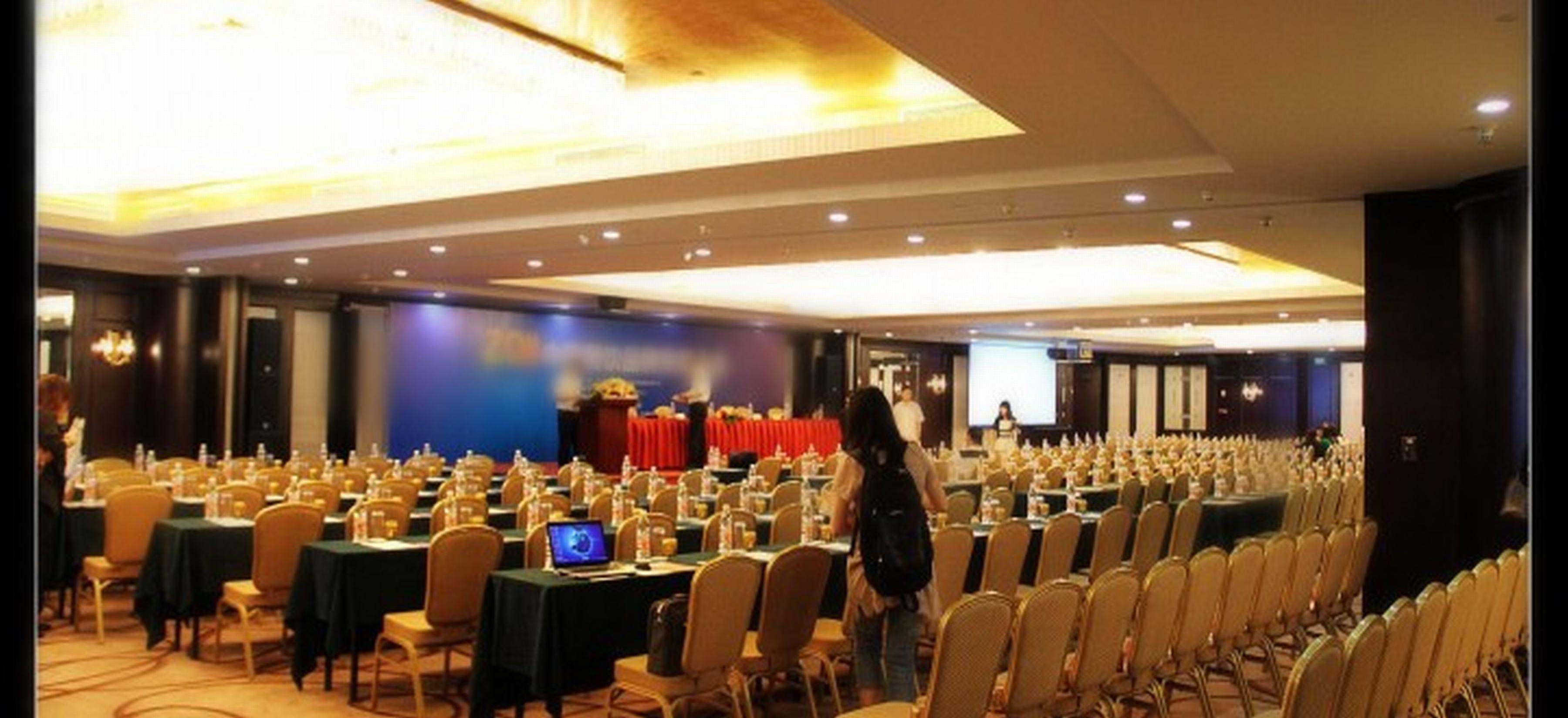 Soluxe Hotel Guangzhou - Overseas Buyers Registration Service&Canton Fair Free Shuttle Bus 15 Apr To 05 May Εξωτερικό φωτογραφία