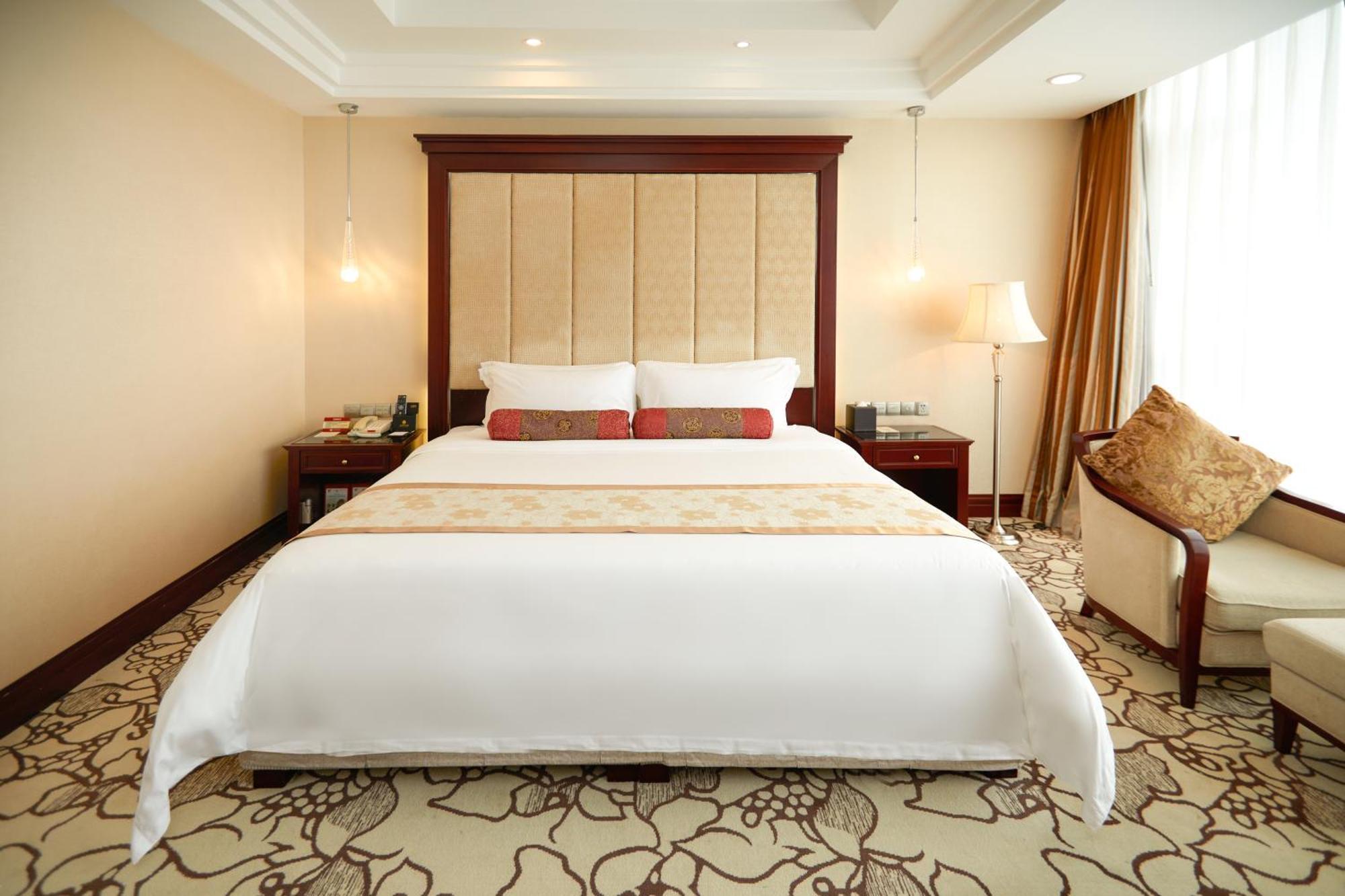 Soluxe Hotel Guangzhou - Overseas Buyers Registration Service&Canton Fair Free Shuttle Bus 15 Apr To 05 May Εξωτερικό φωτογραφία